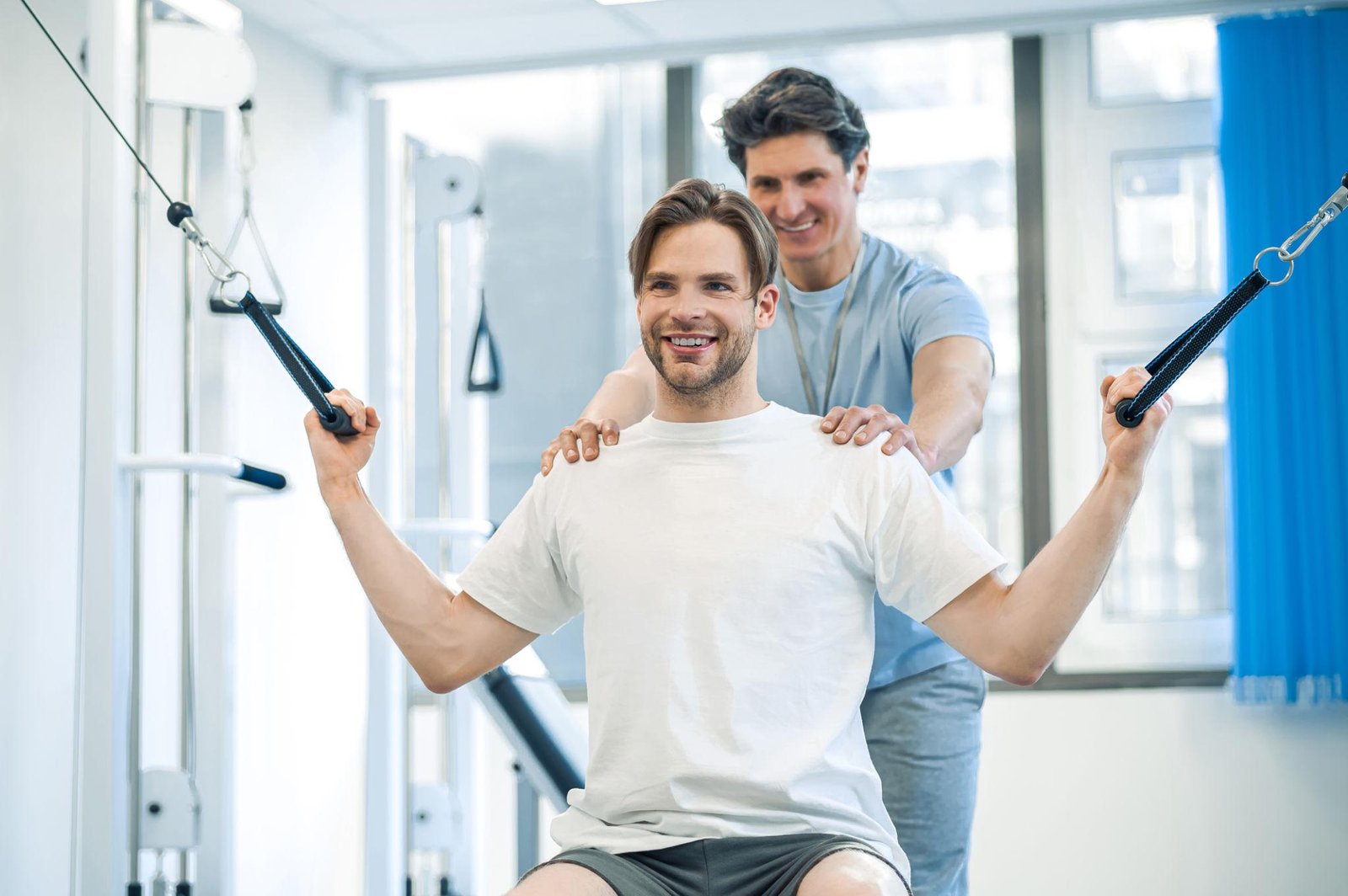 Best Shoulder Pain Treatment in Dubai | Physio Expert